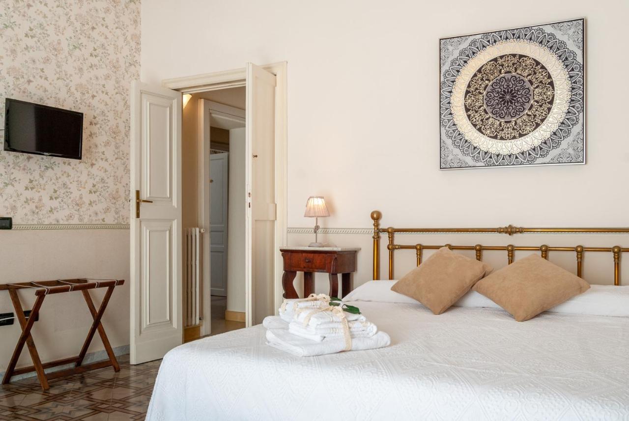 B&B Risveglio Col Rosone Лечче Экстерьер фото